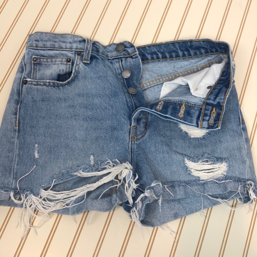 - CARMAR HIGH RISE BUTTON FLY SHORTS